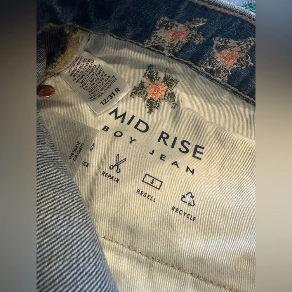 Lucky Brand “Nebula” Embroidered Cross Stitch Jeans – 12R Mid-Rise Boy Jean - Picture 9 of 14